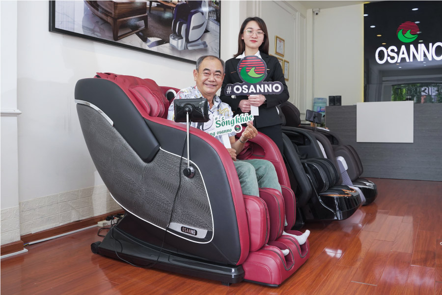 viet-anh-01 NSND Việt Anh rất thích ghế massage Osanno Os 300