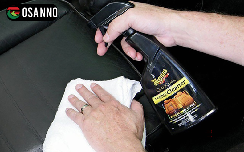 Không dùng hóa chất tẩy rửa mạnh hoặc chứa cồn để vệ sinh ghế massage