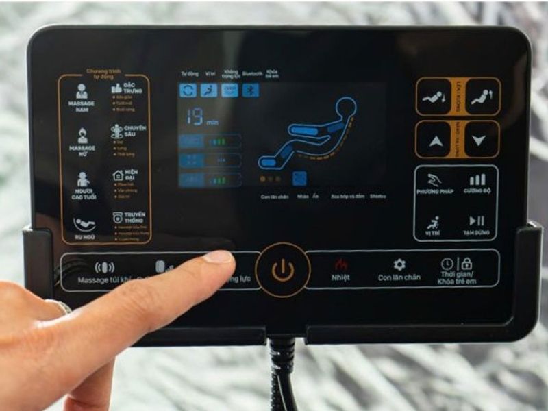 Khởi động lại ghế massage và điện thoại để reset Bluetooth