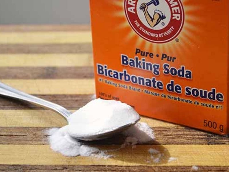 Khử mùi ghế massage bằng baking soda an toàn tại nhà