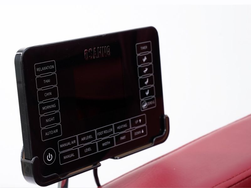 Màn hình điều khiển ghế massage bị trắng và remote không phản hồi phím bấm