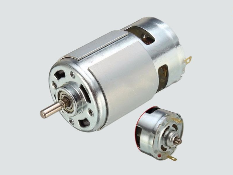 Motor ghế massage là bộ phận trung tâm quyết định độ êm và lực của ghế