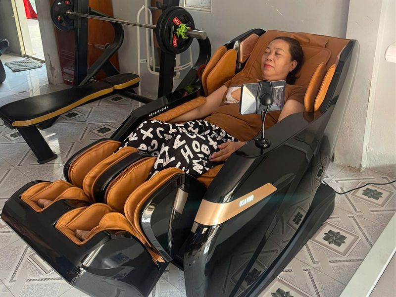 Các đối tượng không nên sử dụng ghế massage toàn thân