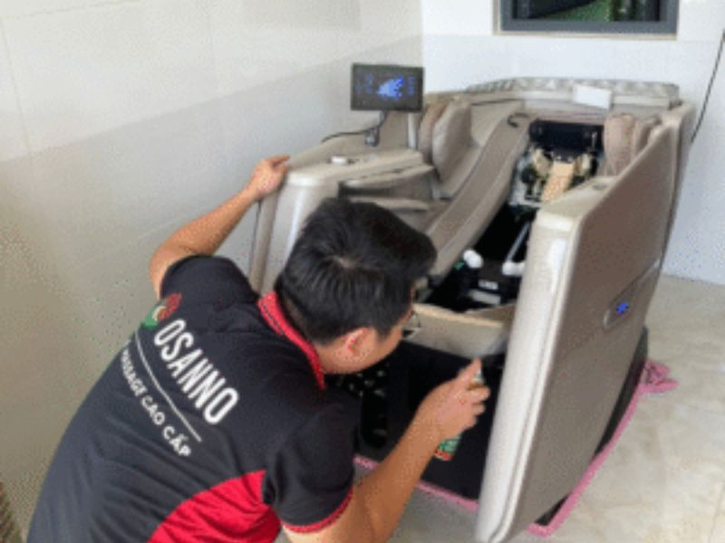 Kiểm tra ghế massage kỹ lưỡng trước khi cắm điện sử dụng lại